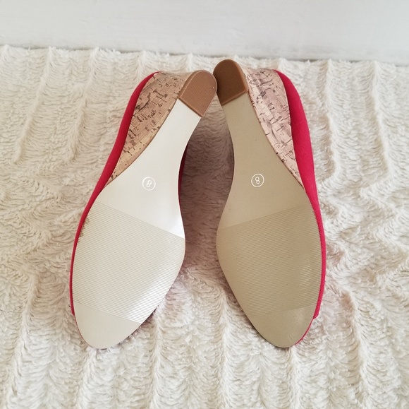 New Red Peep Toe Wedge Heels - Picture 5 of 5